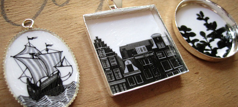 Photo resin jewelry by electrofork
