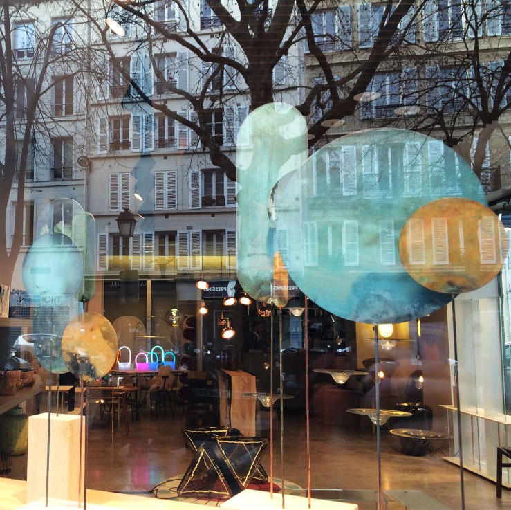 Shop window art, Paris