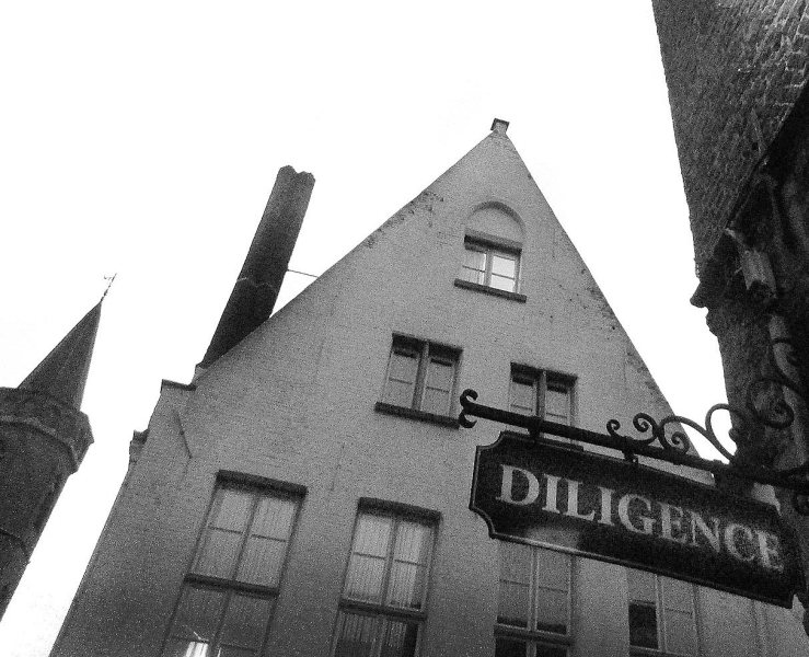 Brugge building: "Diligence"