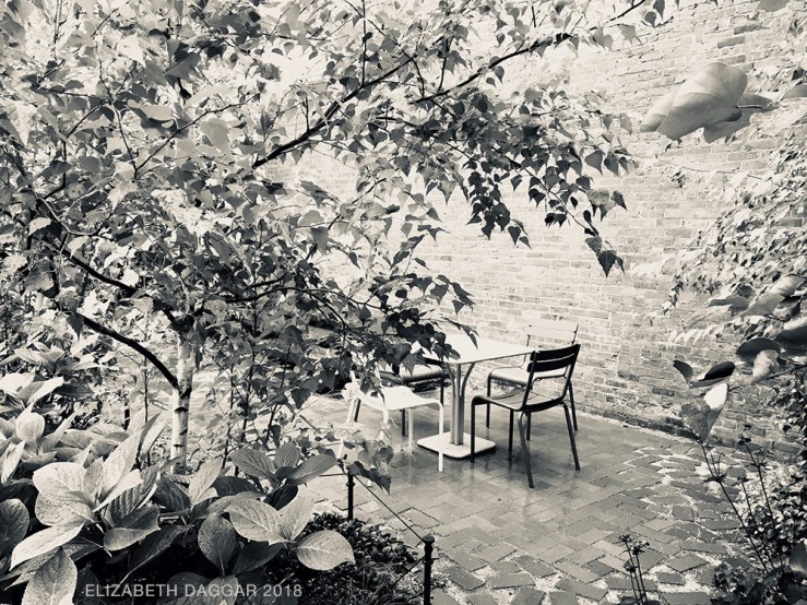 A little park in the ruins in DUMBO